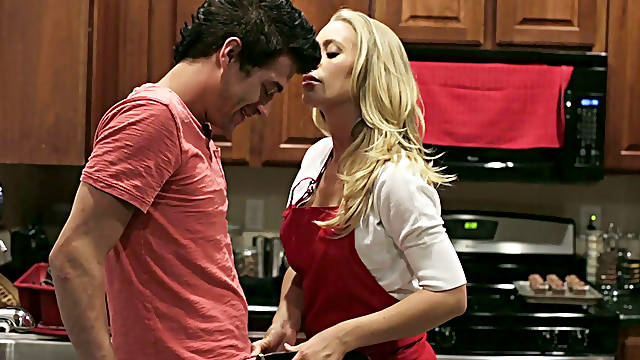 Sexy blond mom Nicole Aniston pleases kinky buddy Xander Corvus with solid BJ