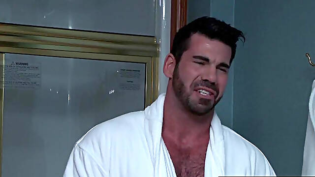 Jaxton Wheeler loves hurting my ass with his thick dick