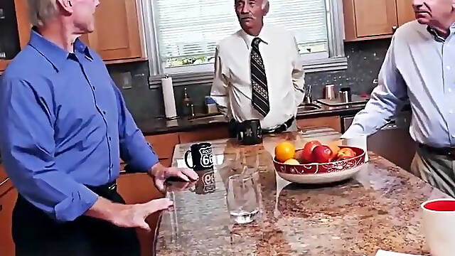 Cumshot beauty riding pensioners stiff dick american milf teen