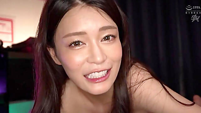 Mary Tachibana Meets A Beautiful, Mature Woman Friend At A And Has An Affair With Her