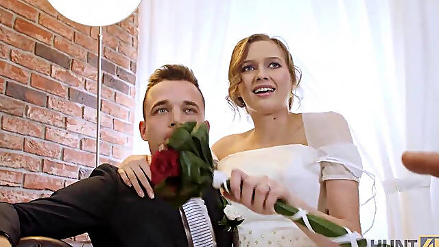 Hunt4K. For Cash Mature Guy Gets The Opportunity To Screw Pretty Bride