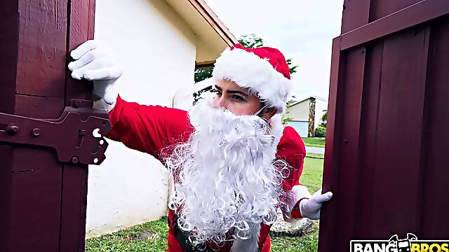 Big booty brunette loves big Santa's cock in her booty