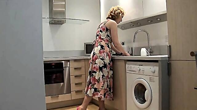 Quitandose Las Medias, Rubias Con Dildos