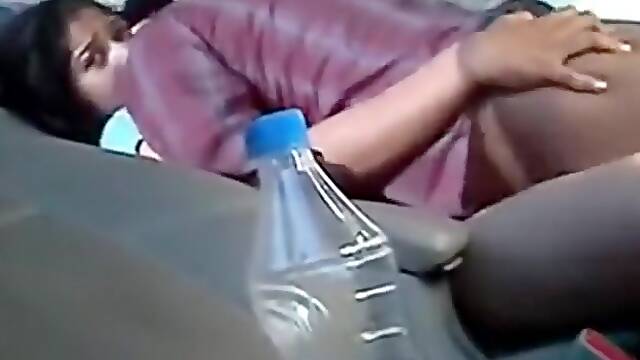 Jovencita En El Coche, Indias Aire Libre