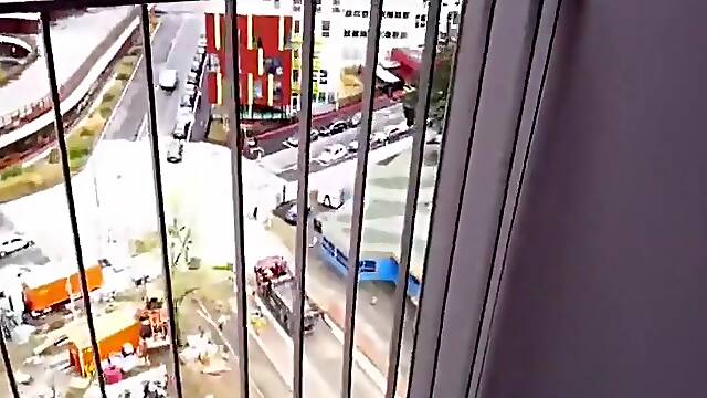 La Veut Dans Le Cul, Voyeur Tétons