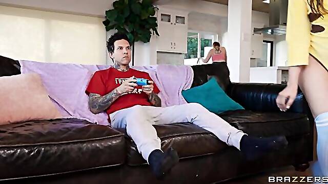 Double Gros Nichons, Gros Sein Ffm, Gros Cul Chaud, Aubree Valantine