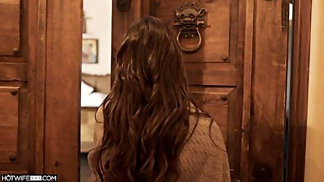 Lovely Vince and Kylies hotwife porn