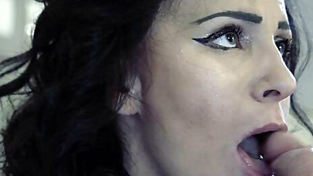 Sperme Dans Les Cheuveux, Gorge Profonde Masque, Gorge Sperme