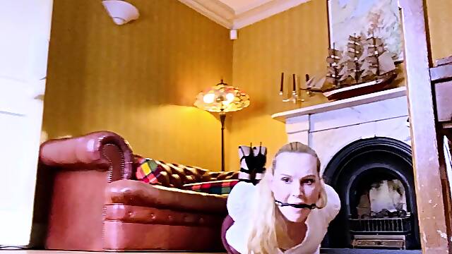 Big tit blonde amateur MILF seduced by a taxi