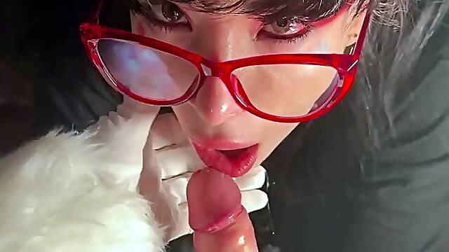 Santa cums late… and delivers something to suck on!