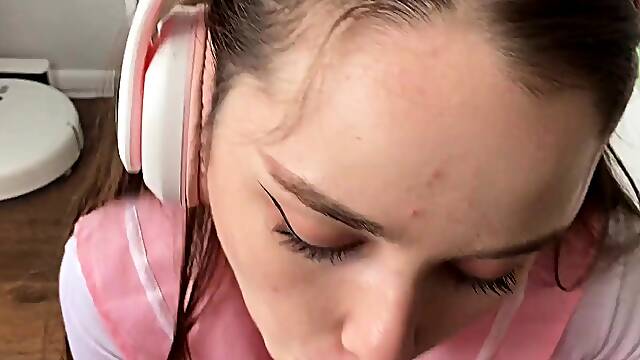 Decides to fuck while she plays video games