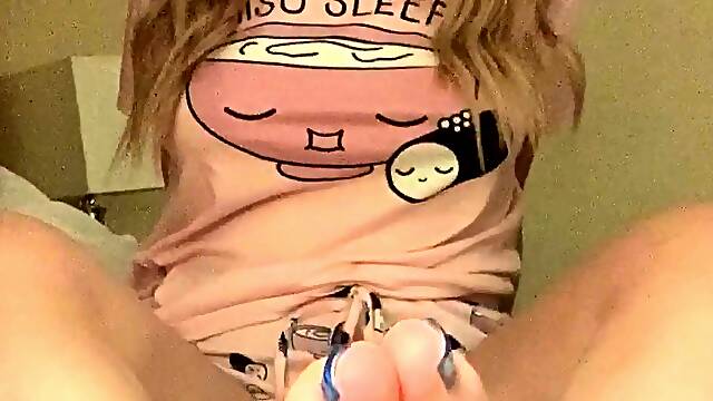 Real amateur teen plays with toys as she masturbates