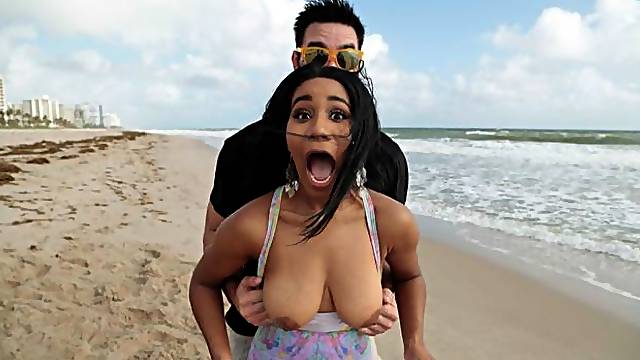 Gros Cul Debout, Interracial Gros Plan