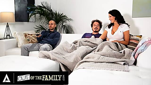 Reagan Foxx Branlette, Maman Anulingus, Mom Attrapé