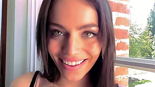 Luth rubs shoulders with three stallions in a Dantesque gang-bang! - Jacquie et Michel TV