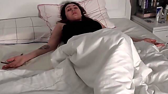 Stepmom takes a wrong pill and now needs a hot fuck to unwind