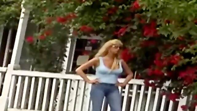 Moms need cash Rachael