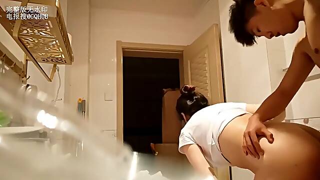 Mama Tiene Ganas De Follar, Chinas Milf