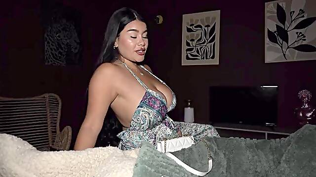 Issane Forgot Bed Clothes for Horvexs Big Tits Cowgirl Ride