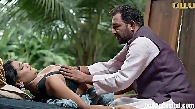 Je Baise Ta Maman, Il Foce Sa Mere A Baise, Elle Montre Ses Bas