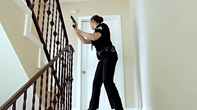 Tetona Realidad, Policias Follando