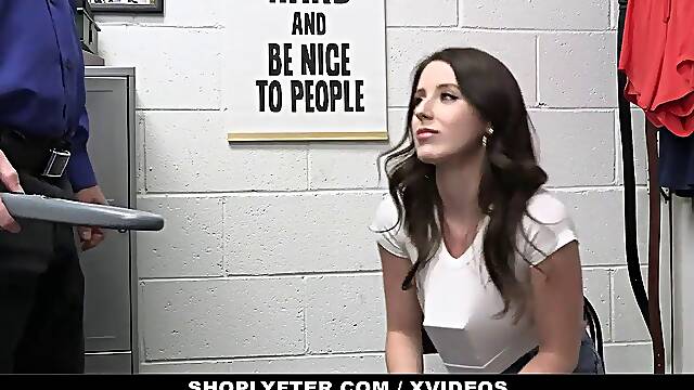 Milf Attrapée, Prise Dehors, Maman Salope Attrapé