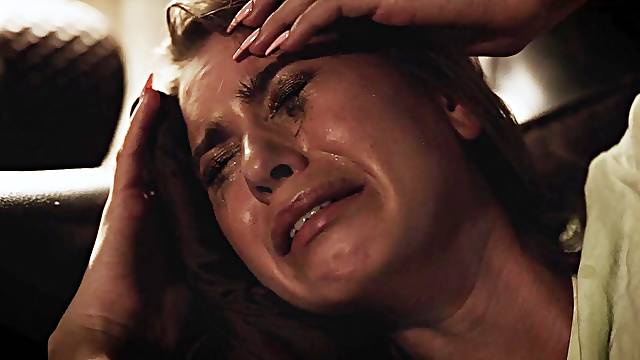 Adolecente Y Madura, Niña Colegio, Tetas Naturales Madura, Trio En La Escuela