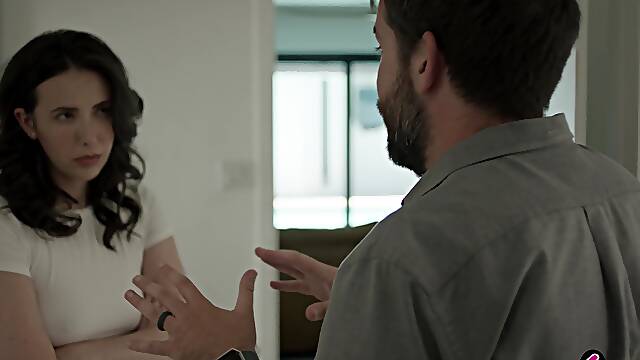 Baise La Femme Du Mari, Deprimé, Mari Offre Un Mec A Sa Femme