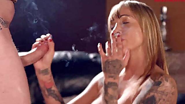 Chantelle Smoking Sex