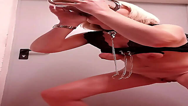 MILF Julie squirts all over and drinks her own pee