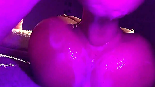 Creampied cunt gets gallons of jizz