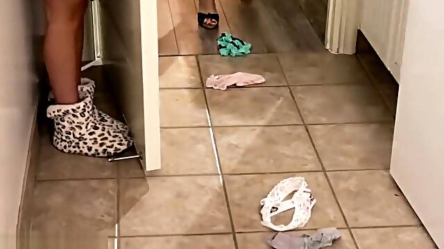 Lesbiche Mutandina, Beccato Annusare