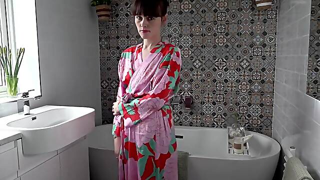 Mammina Scopata, In Solitaria Lingerie
