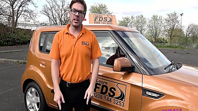 En El Coche Con Medias, Taxi Peludas