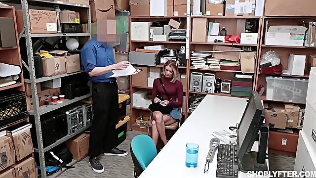 Flacas Cachondas, Flacas Peludas Tetas Pequeñas