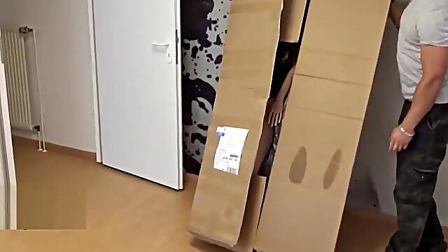 Elle Veut Un Trio, Threesome Attrapé, Doll Allemande