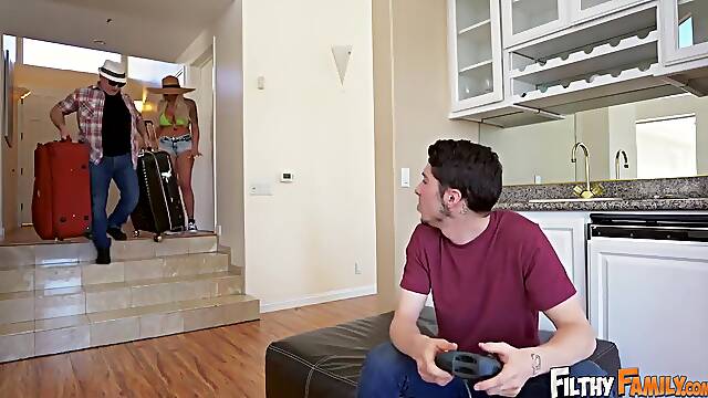 Sexo Duro Con Mama, Nudistas Follando