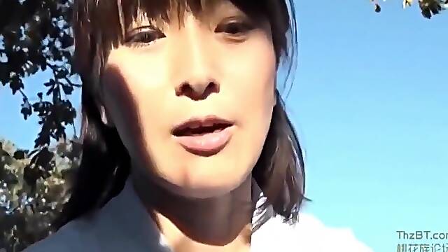 Japanese Mature Wife Fucks A Bbc In Africa