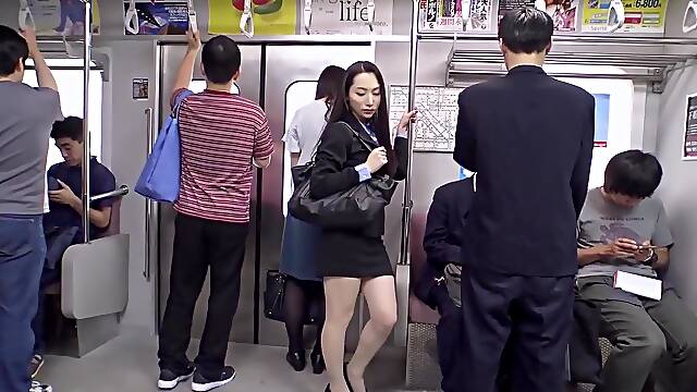 Japonesas Sin Censura Publico, Japonesas Office Lady, En El Tren Asiaticas Sin Censura