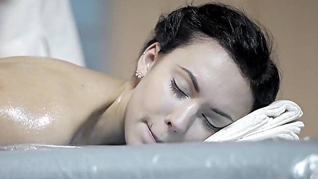 Sheri Vis Teen Massage in Wild Hardcore Heat