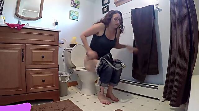 Come and Have a fun Watching During the time that I’m Using The Baths