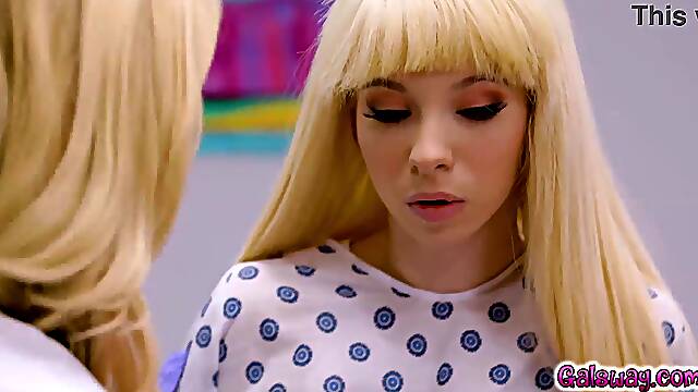 Oh my god that first squirt from Kenzie Reeves in Serene Sirens face is the holy grail!