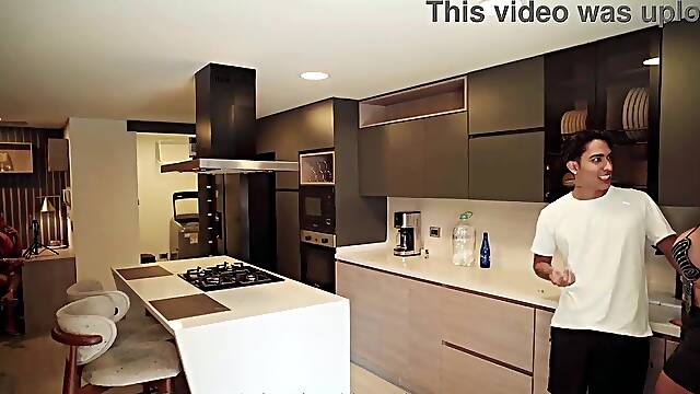 My girlfriend's mother I'd like to fuck aunt makes me an suggest I can't refuse