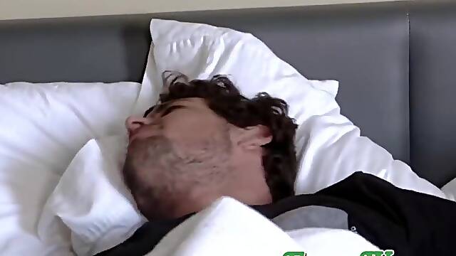 Luscious mother I'd like to fuck Crystal Rush receives stepson’s facial