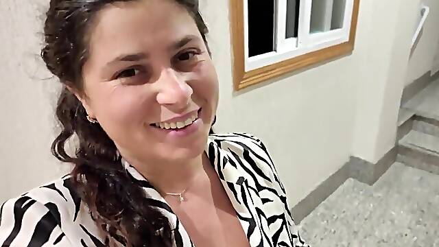 Ado Francaise Soumise, Asenceur, Acsenseur, Elevateur, Dans Un Ascenceur