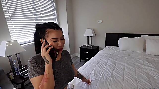 Large Ass Lalin girl Tokyo Lynn With Large Boobs Gets Slutted Out By Boyfriend