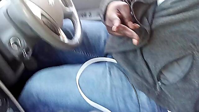 ENCOUNTER UP WIT THIS YOUTHFUL PREGGO WENCH ON FOUL ROAD IN COUNTRY!