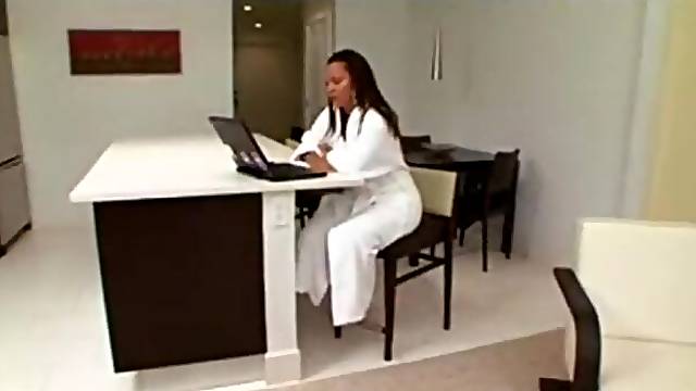 Mom Share her Mans Dick with Family