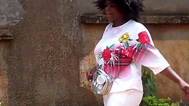 Ados Garçons, Maman Ebony Africaine, Maman Ebene Et Jeune