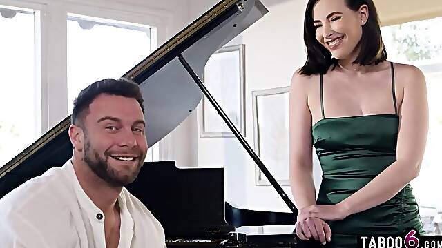 Open relationship did not turn out wonderful for Victoria Voxxx after this chab cheated (Seth Gamble, Casey Calvert, What This Babe)